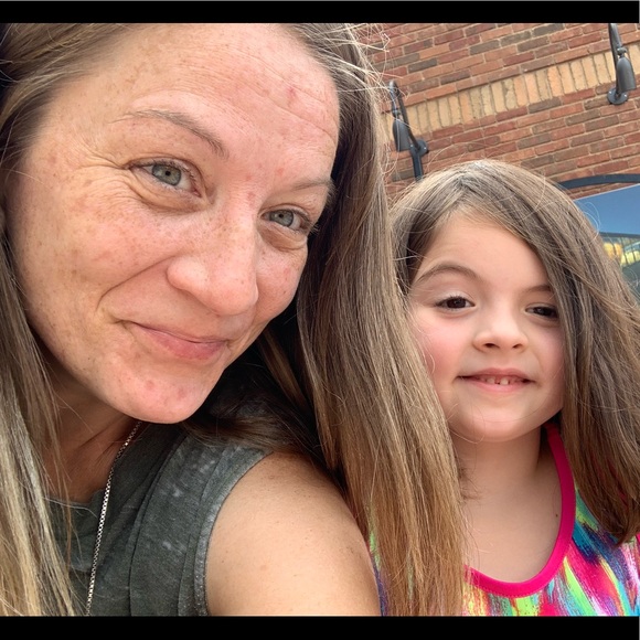 Meet your Posher, Laura - Picture 6 of 16